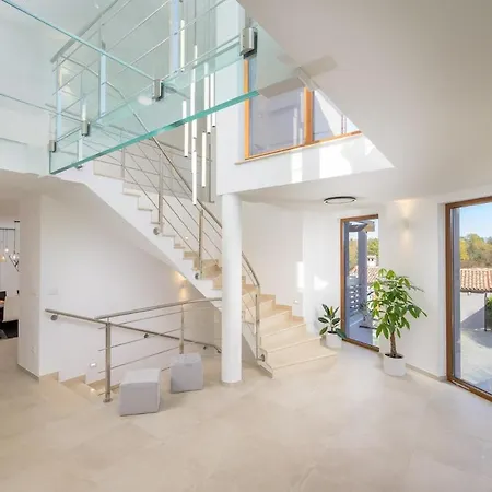 Villa Magnus Vareski By Istrialux *